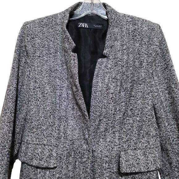 Zara  Women's Black and White Tweed Snap Button Light  Overcoat sz Large - Picture 3 of 10
